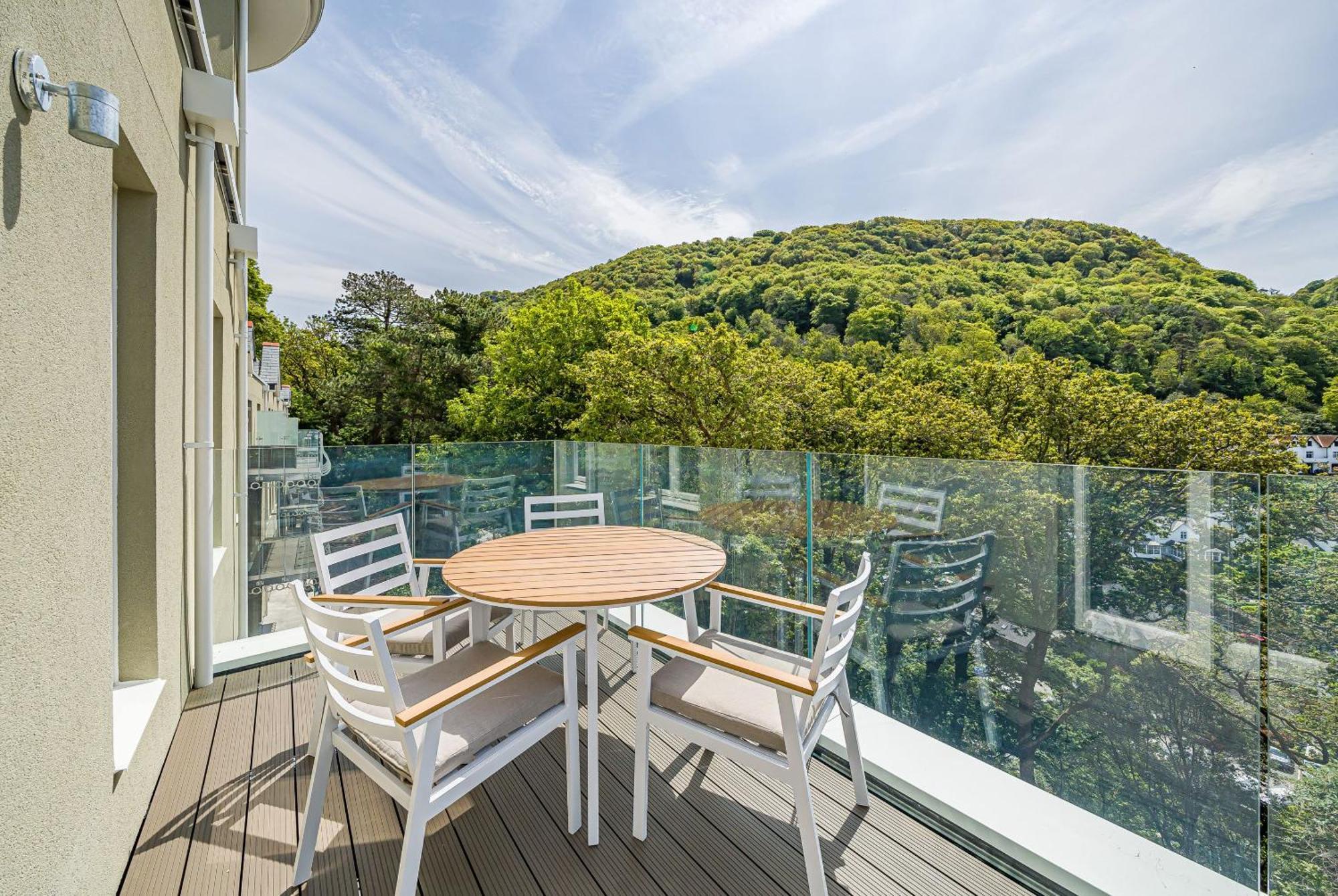 Tors Park Apartment Lynmouth Bagian luar foto